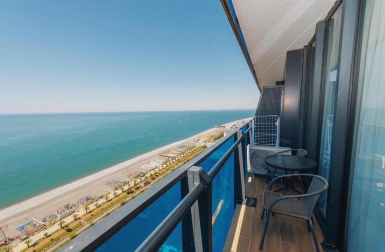 Luxury Sea View Apartments In Orbi City Batumi Bagian luar foto