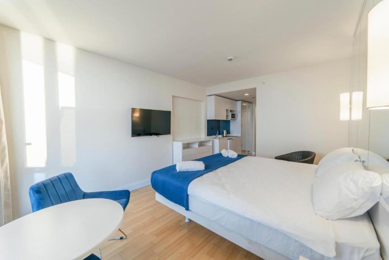 Luxury Sea View Apartments In Orbi City Batumi Bagian luar foto