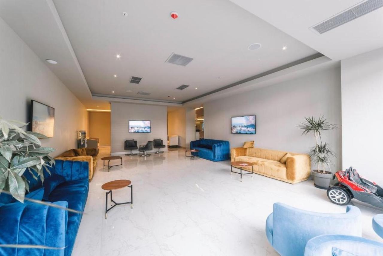 Luxury Sea View Apartments In Orbi City Batumi Bagian luar foto