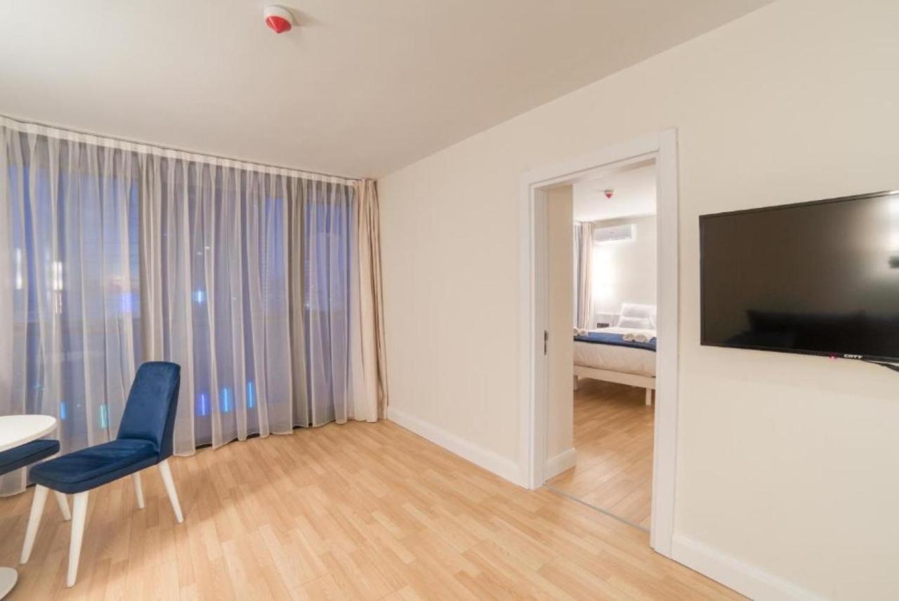 Luxury Sea View Apartments In Orbi City Batumi Bagian luar foto
