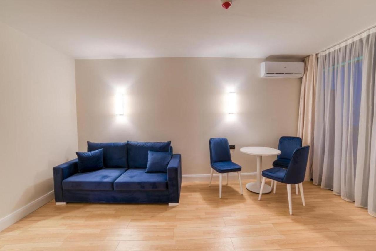 Luxury Sea View Apartments In Orbi City Batumi Bagian luar foto