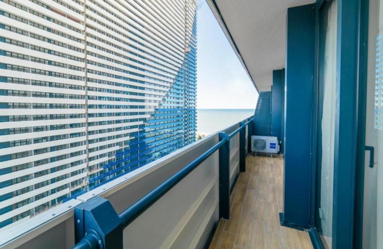 Luxury Sea View Apartments In Orbi City Batumi Bagian luar foto