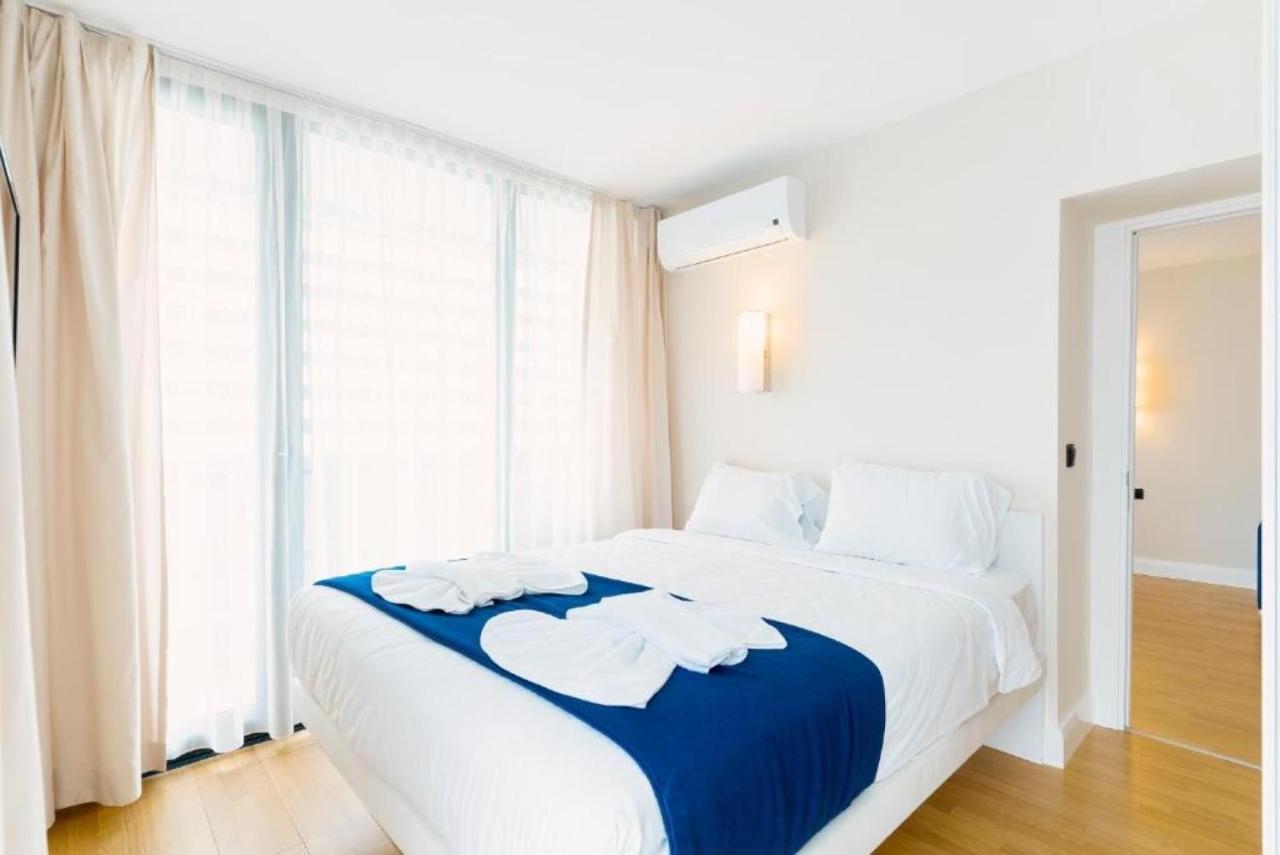 Luxury Sea View Apartments In Orbi City Batumi Bagian luar foto