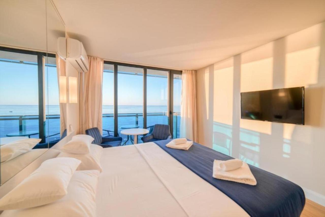 Luxury Sea View Apartments In Orbi City Batumi Bagian luar foto