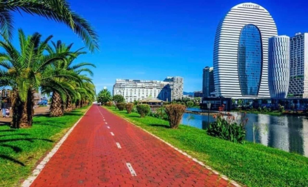 Luxury Sea View Apartments In Orbi City Batumi Bagian luar foto